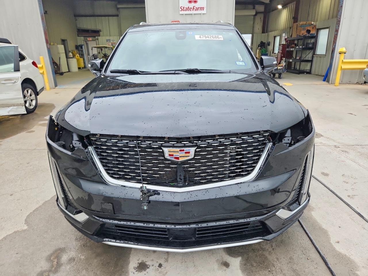 2022 CADILLAC XT6