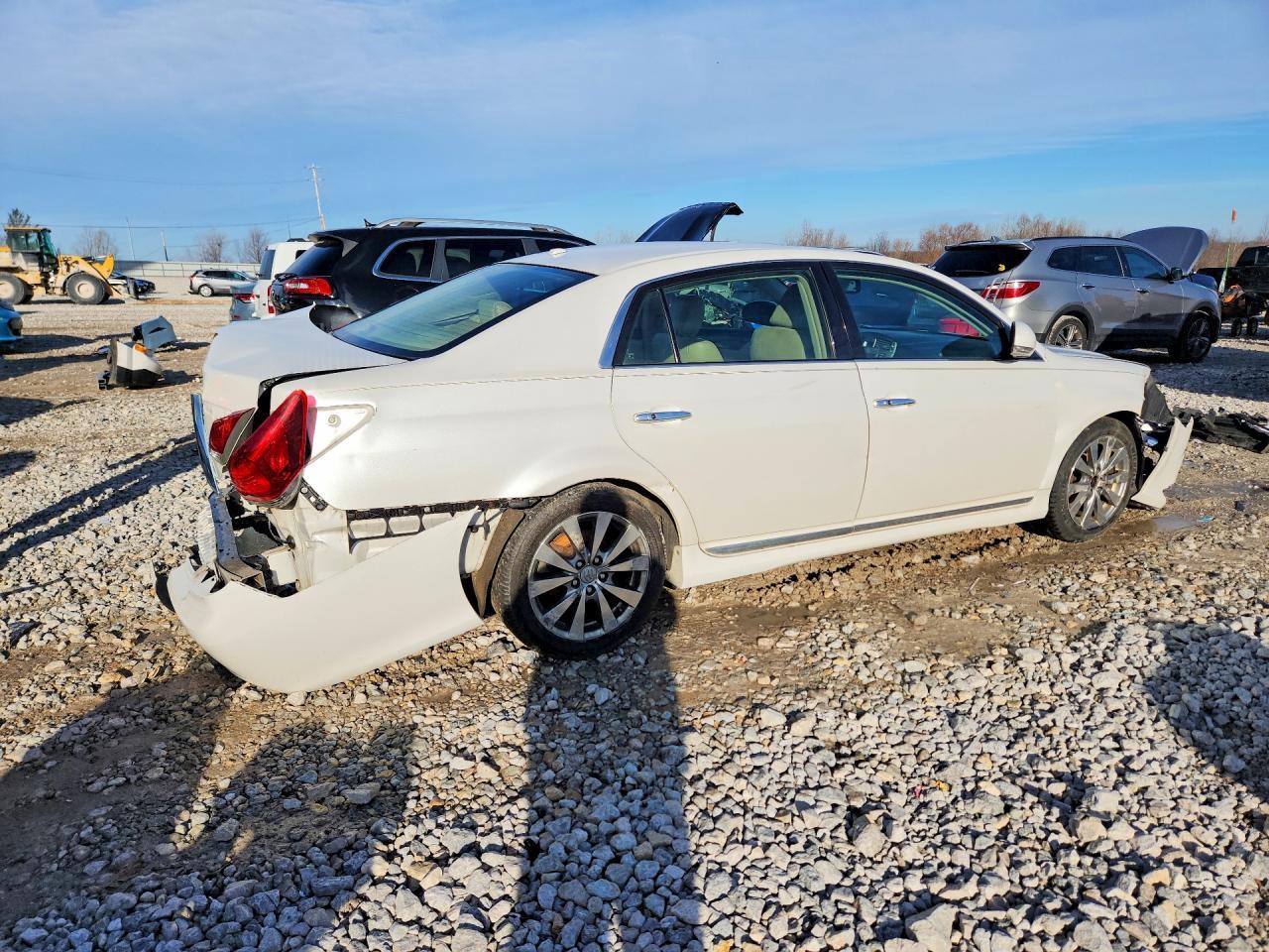 2011 TOYOTA Avalon