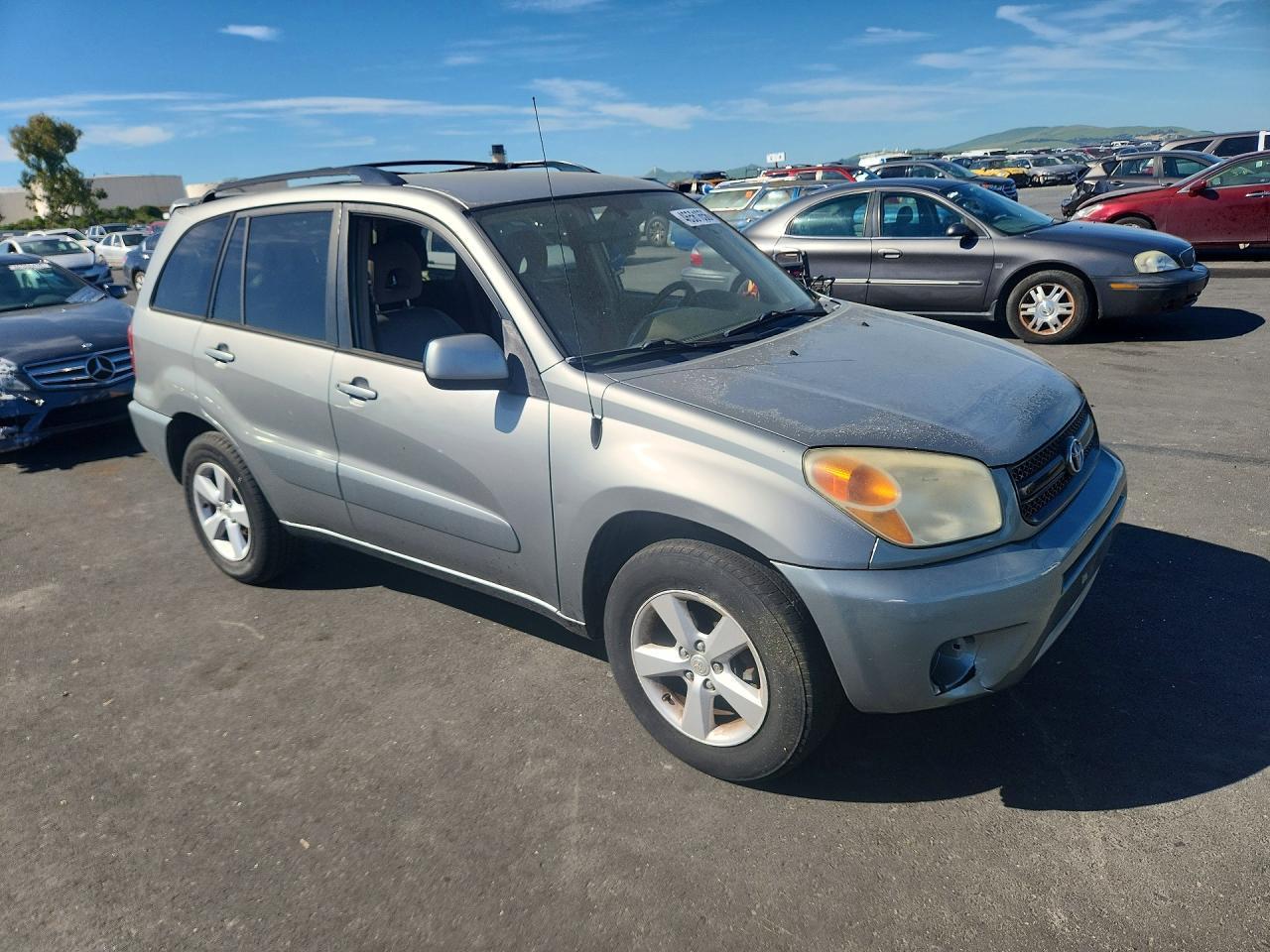 2004 TOYOTA RAV4