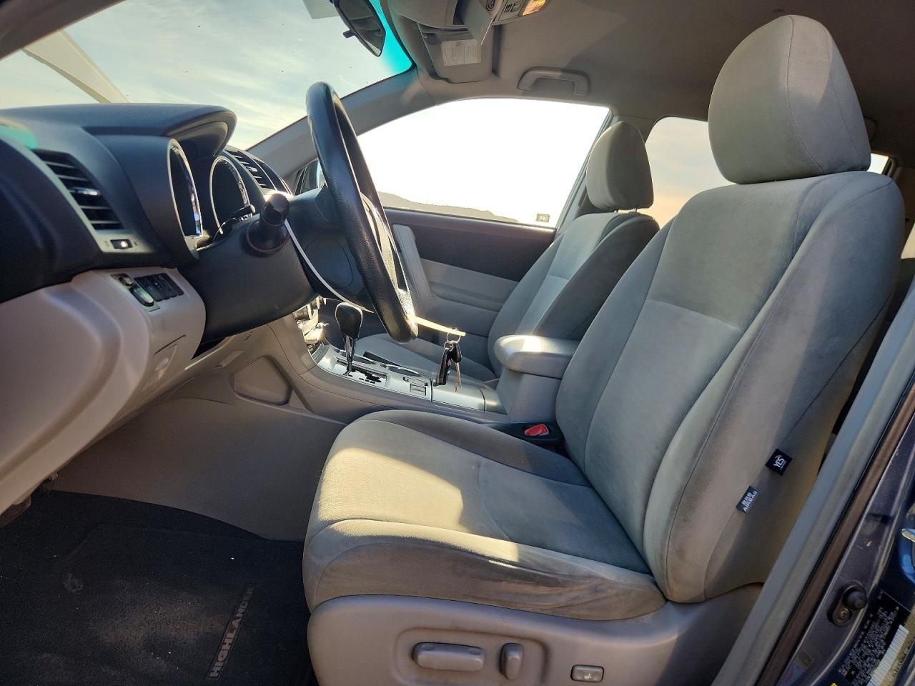 2013 TOYOTA HIGHLANDER