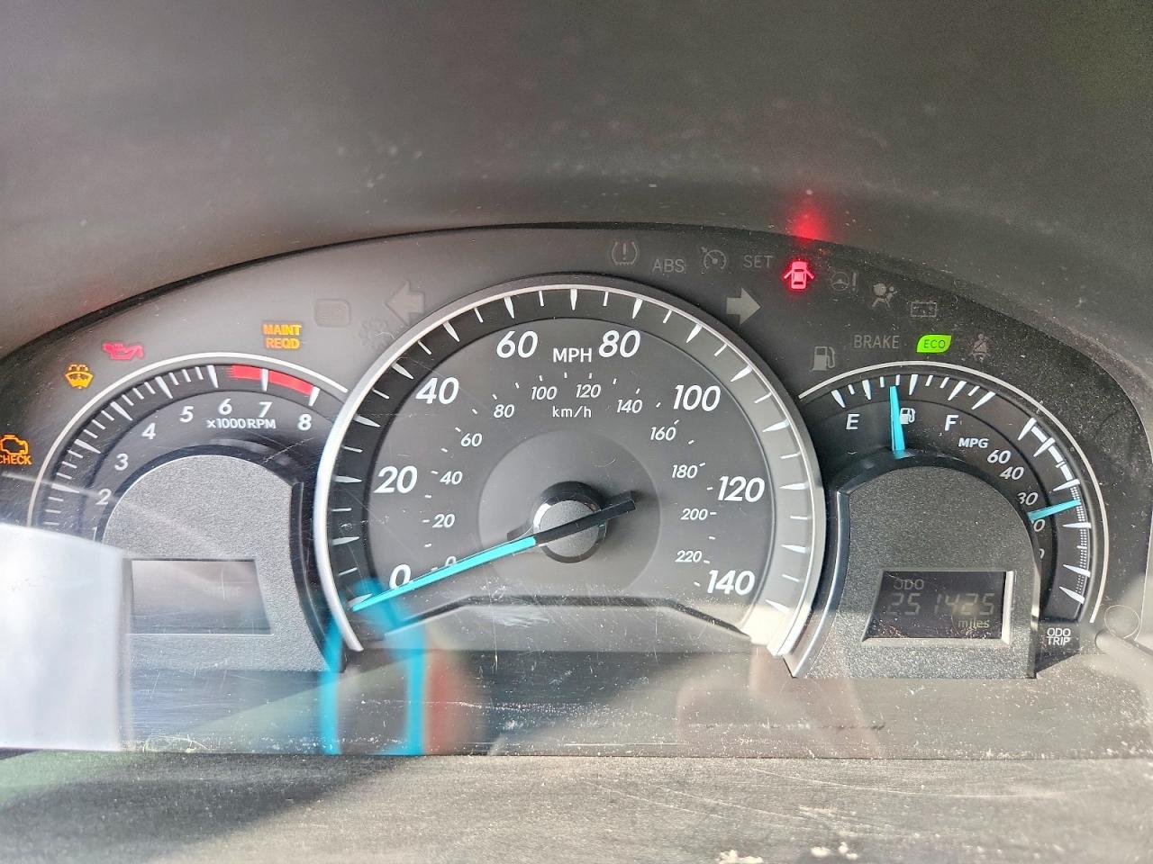 2012 TOYOTA CAMRY