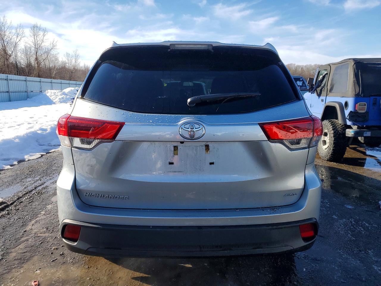 2019 TOYOTA HIGHLANDER