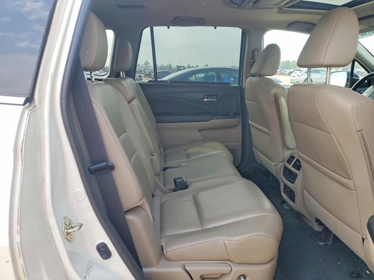 2016 HONDA PILOT