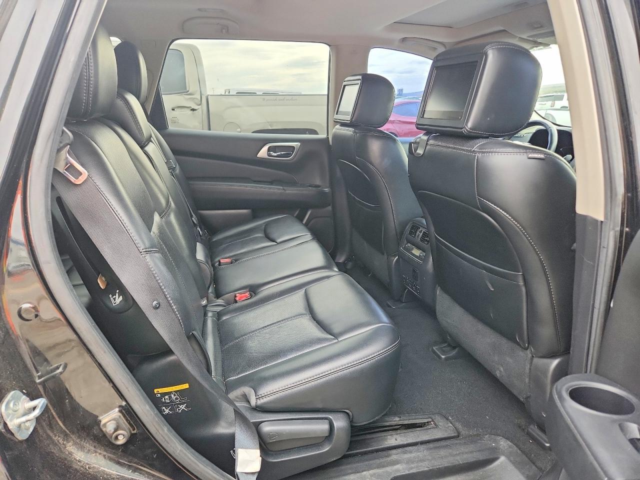 2017 NISSAN PATHFINDER