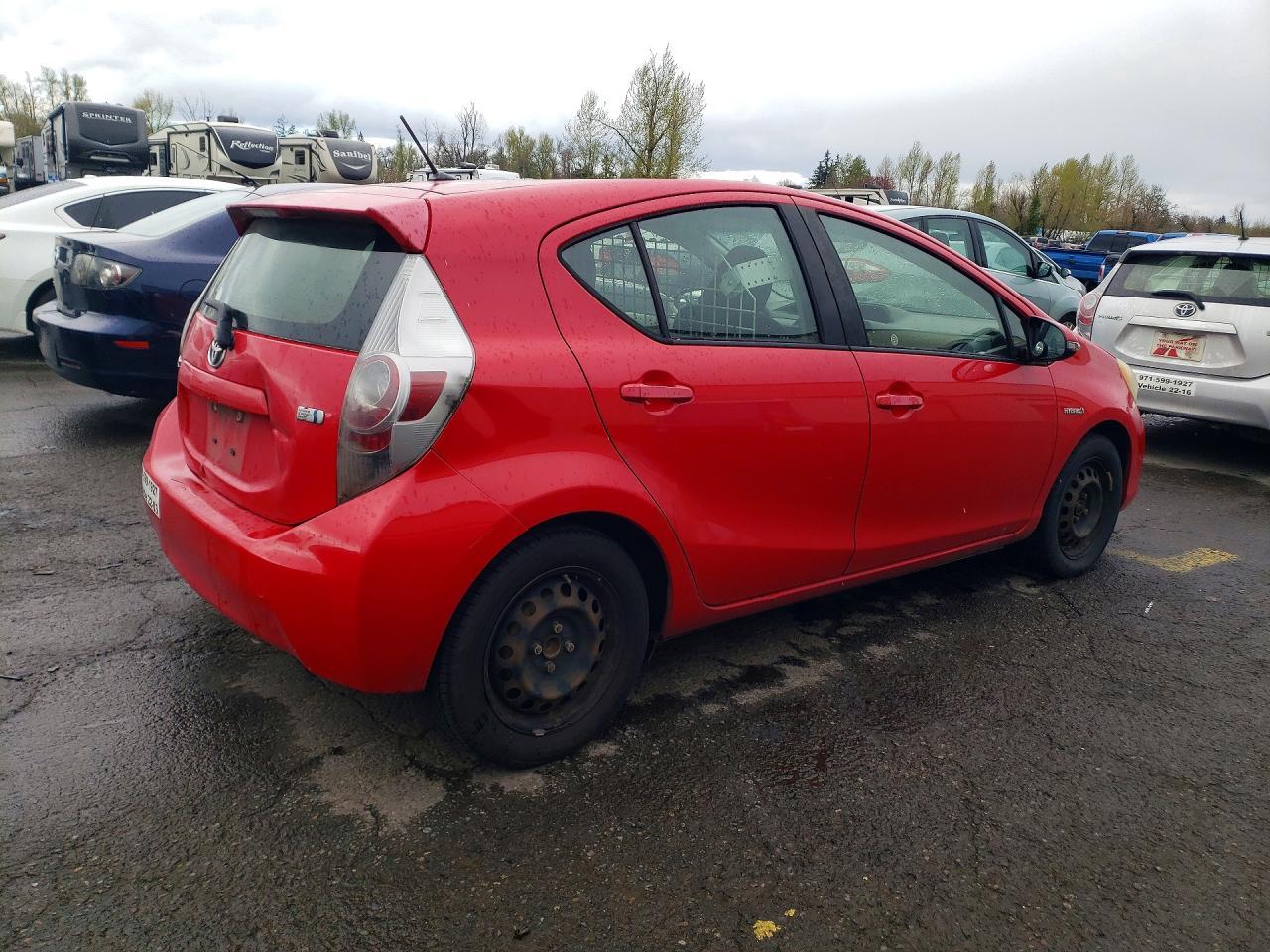2013 TOYOTA Prius c