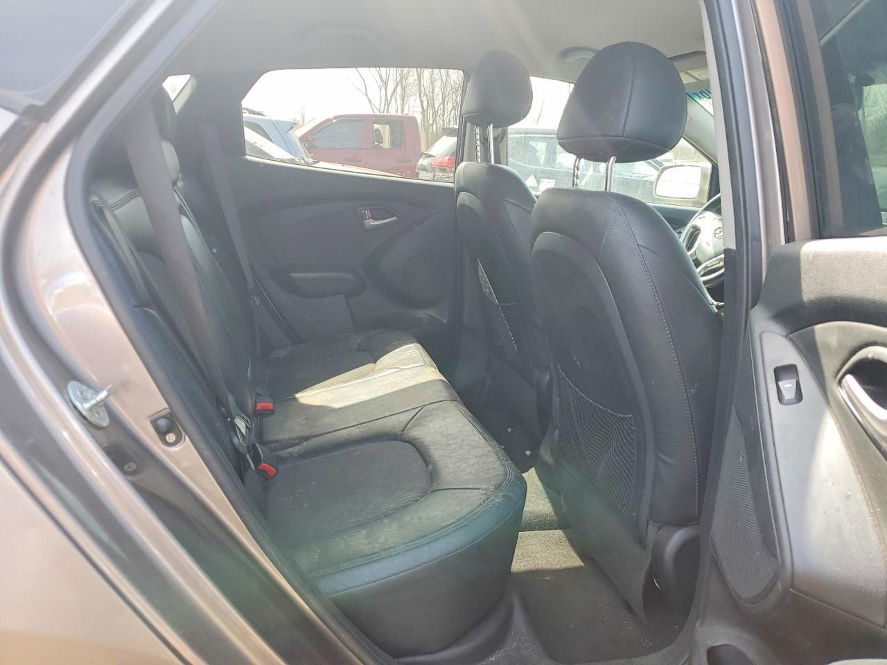 2012 HYUNDAI TUCSON