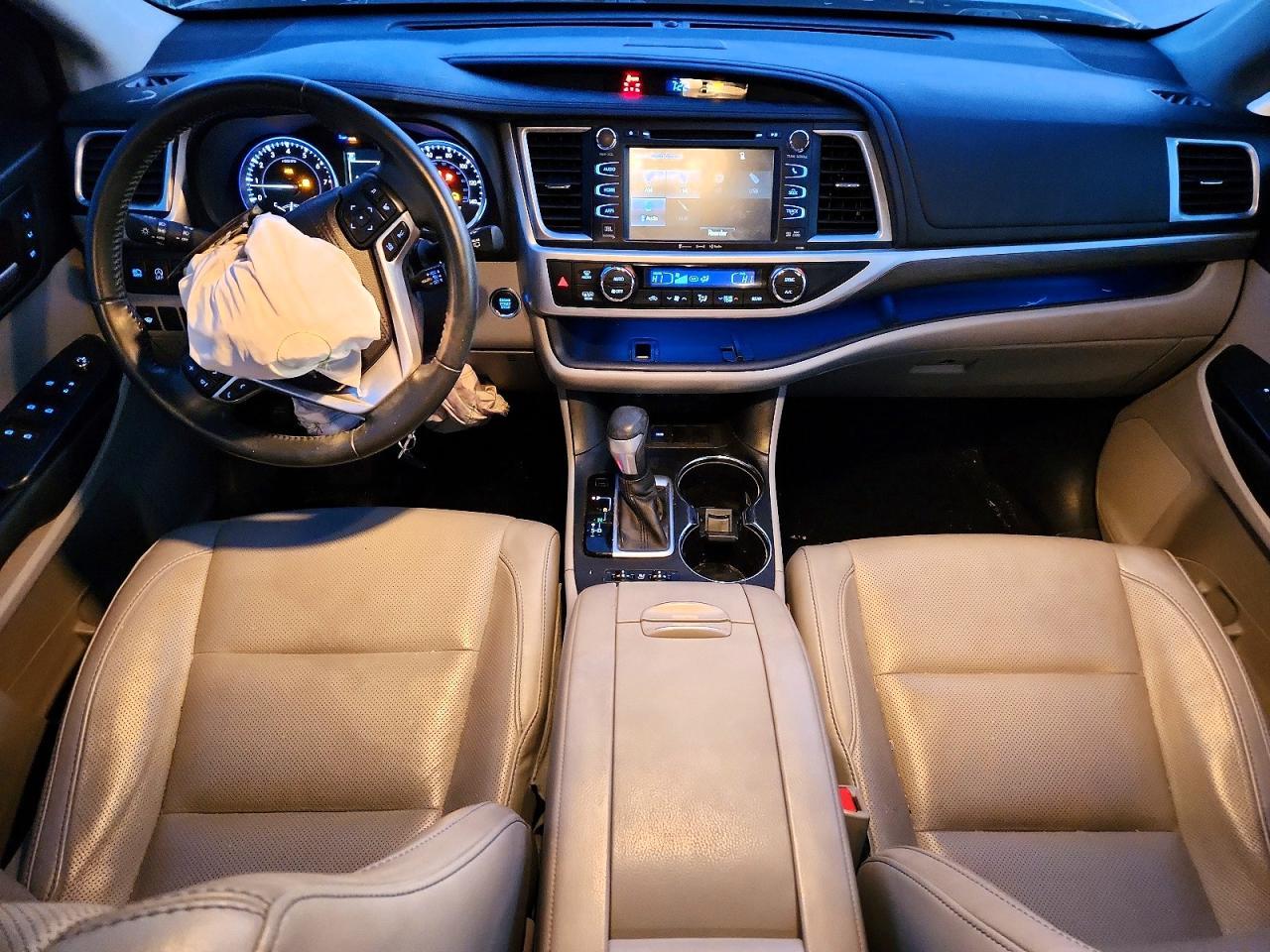 2017 TOYOTA HIGHLANDER