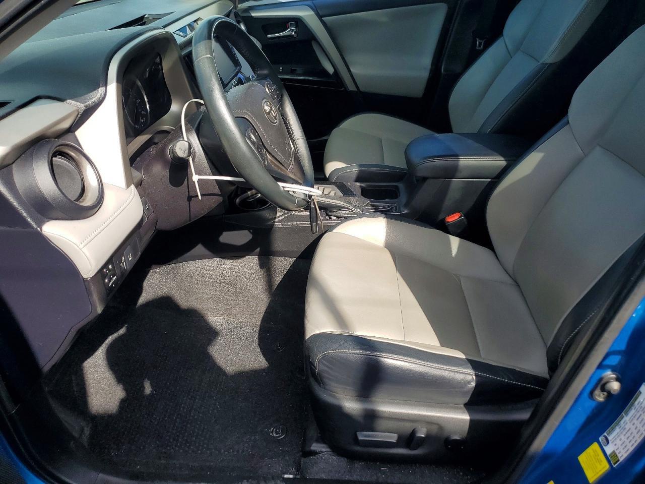 2016 TOYOTA RAV4
