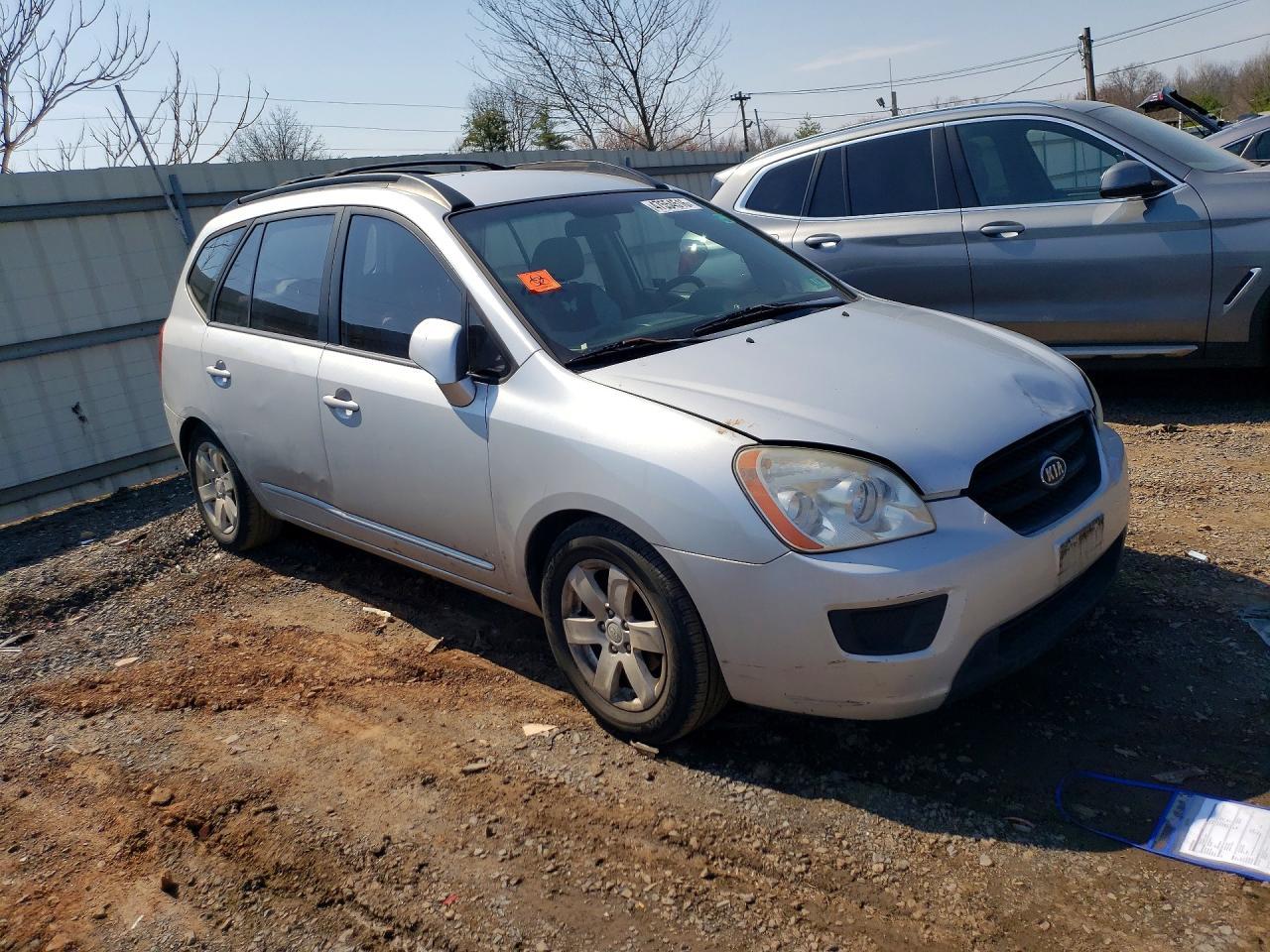 2008 KIA RONDO