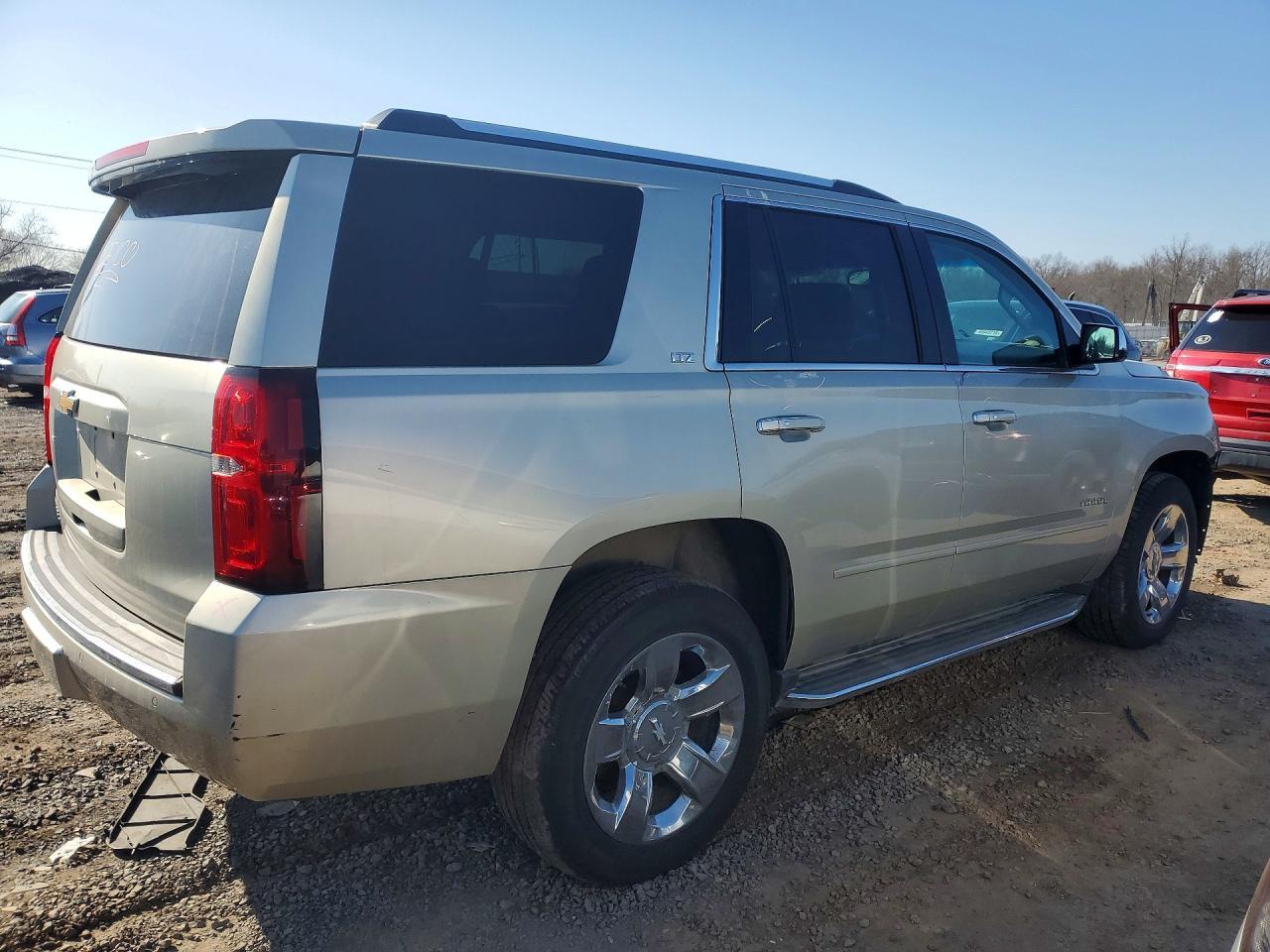 2015 CHEVROLET Tahoe