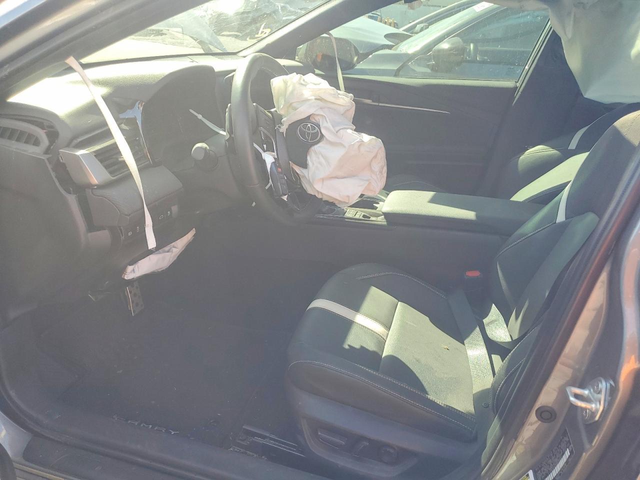 2025 TOYOTA CAMRY
