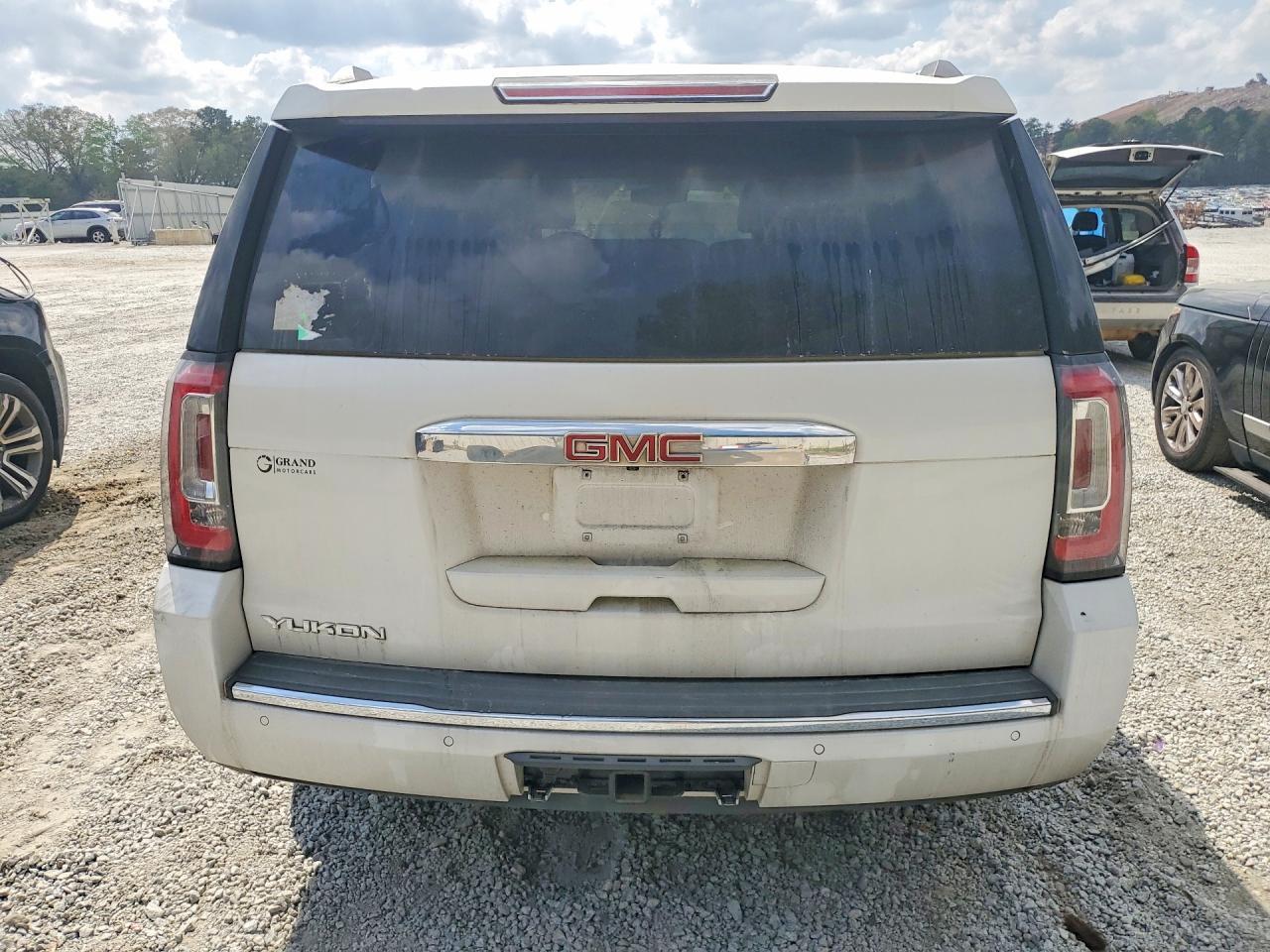 2020 GMC Yukon