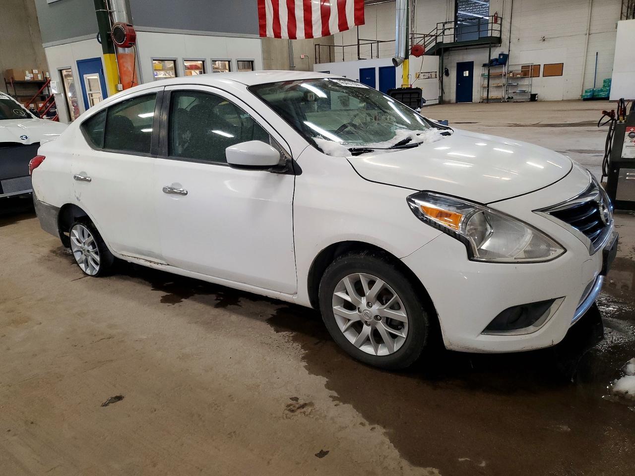 2018 NISSAN VERSA