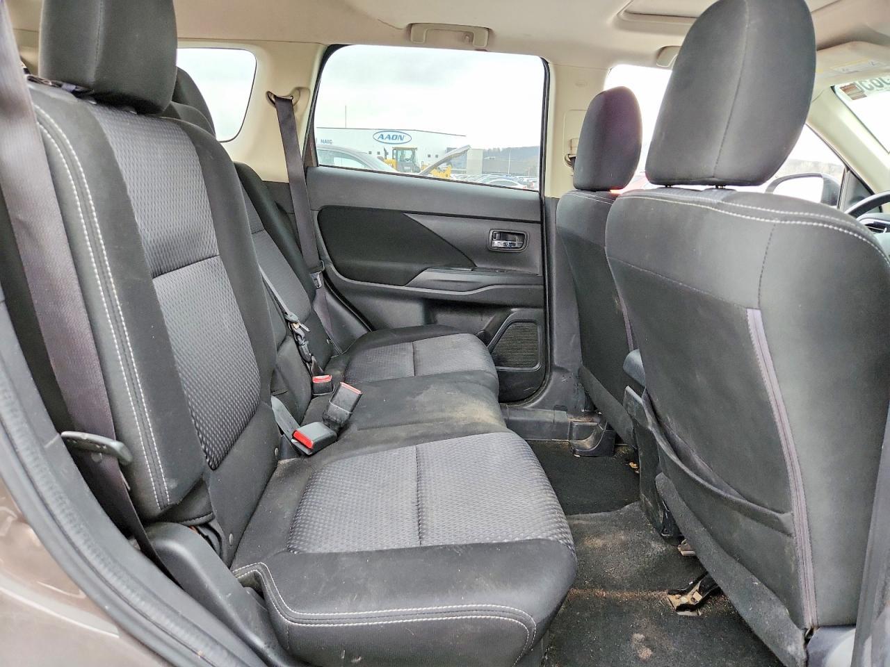 2017 MITSUBISHI outlander