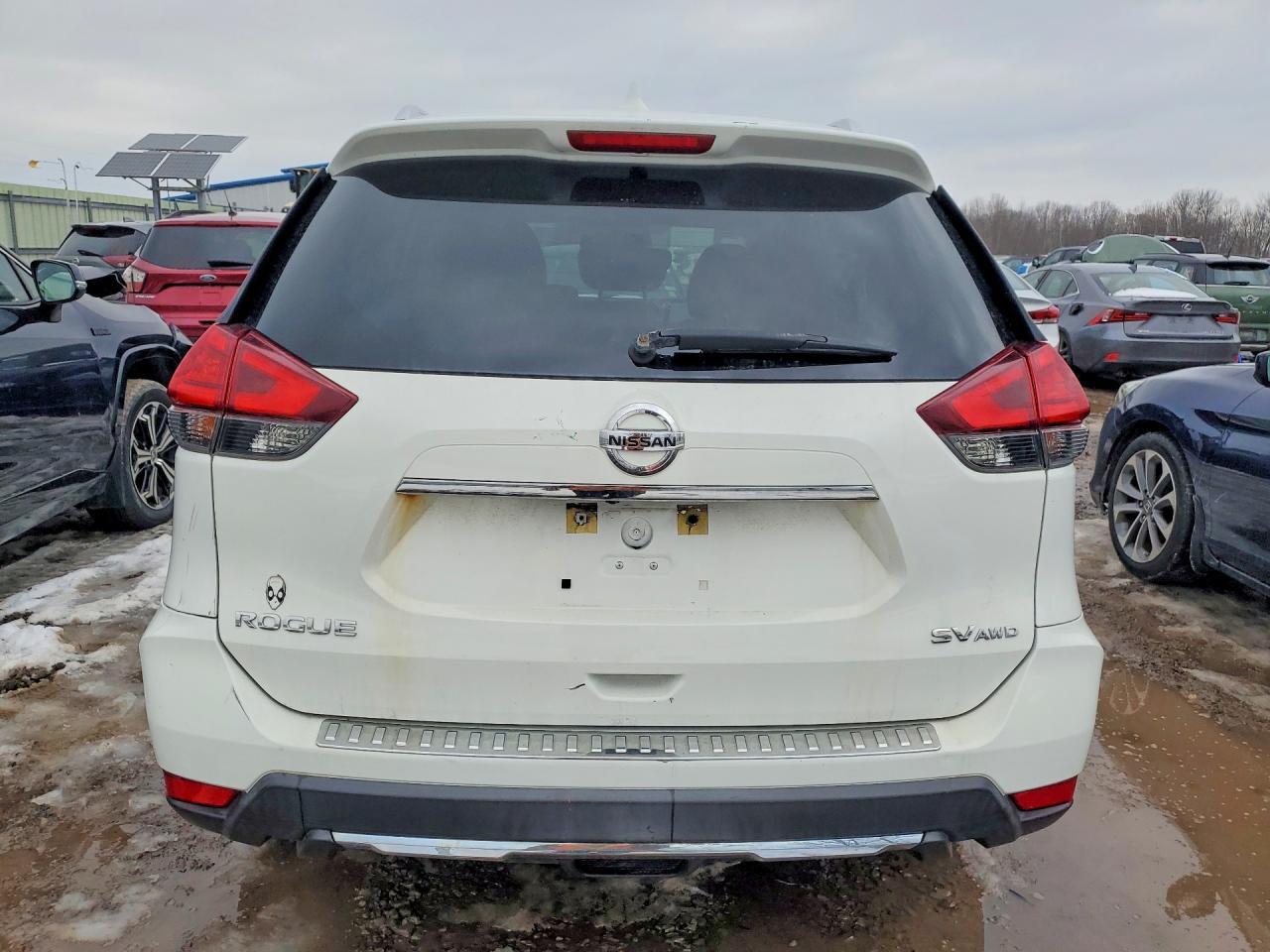 2017 NISSAN ROGUE