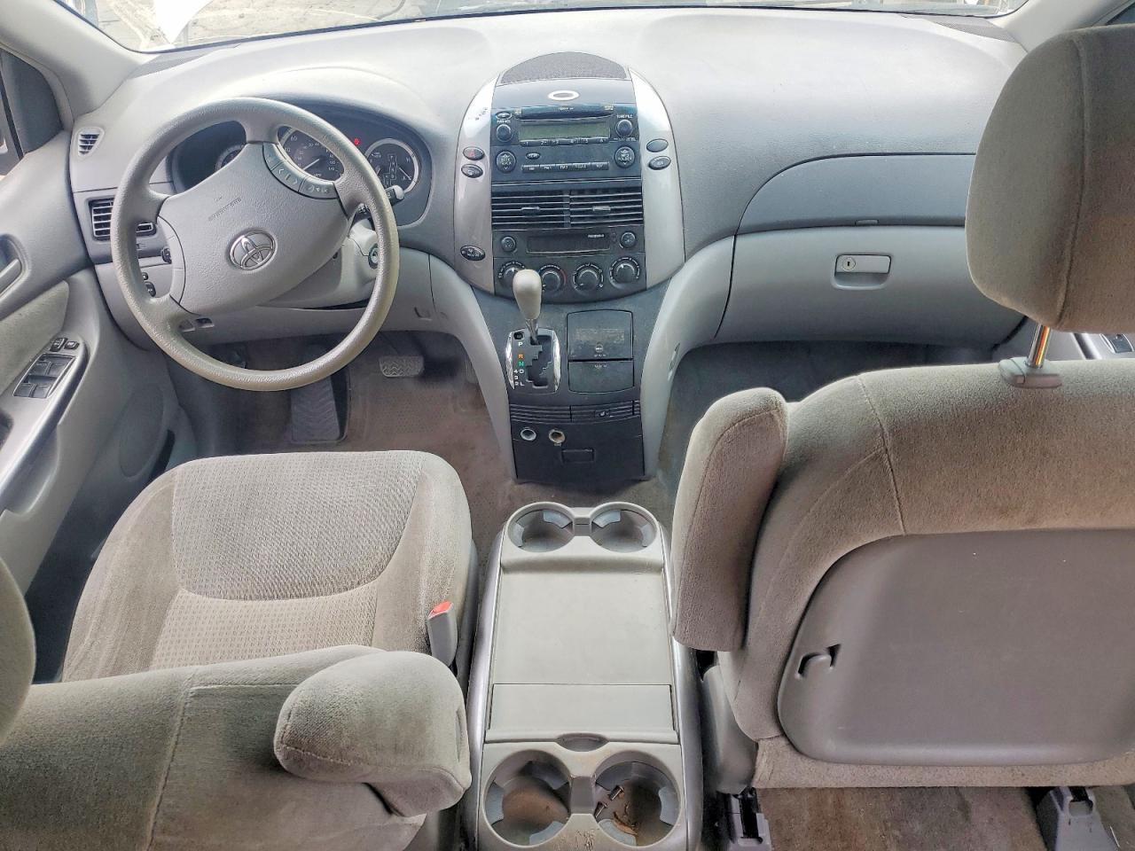 2006 TOYOTA SIENNA