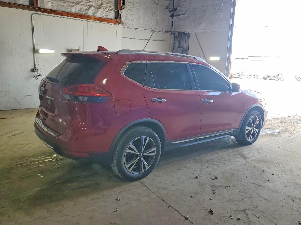 2017 NISSAN ROGUE