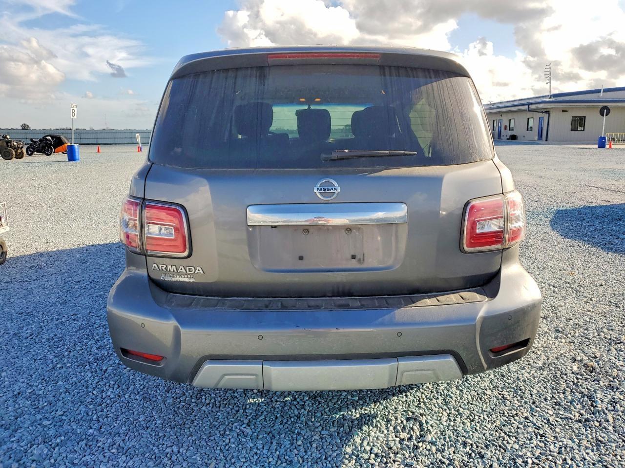 2017 NISSAN Armada