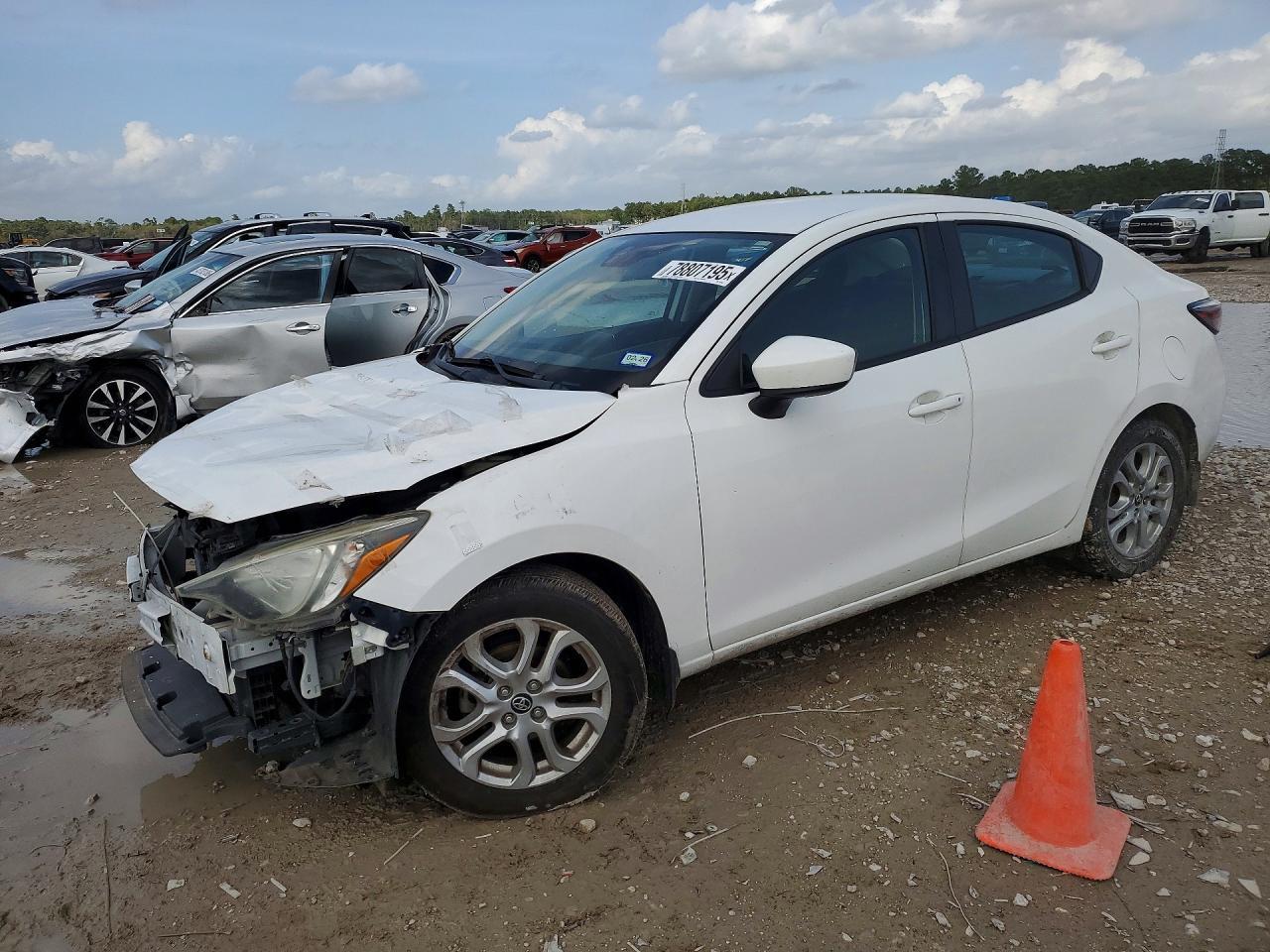 2018 TOYOTA YARIS