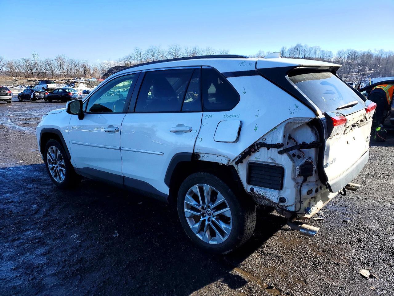 2019 TOYOTA RAV4