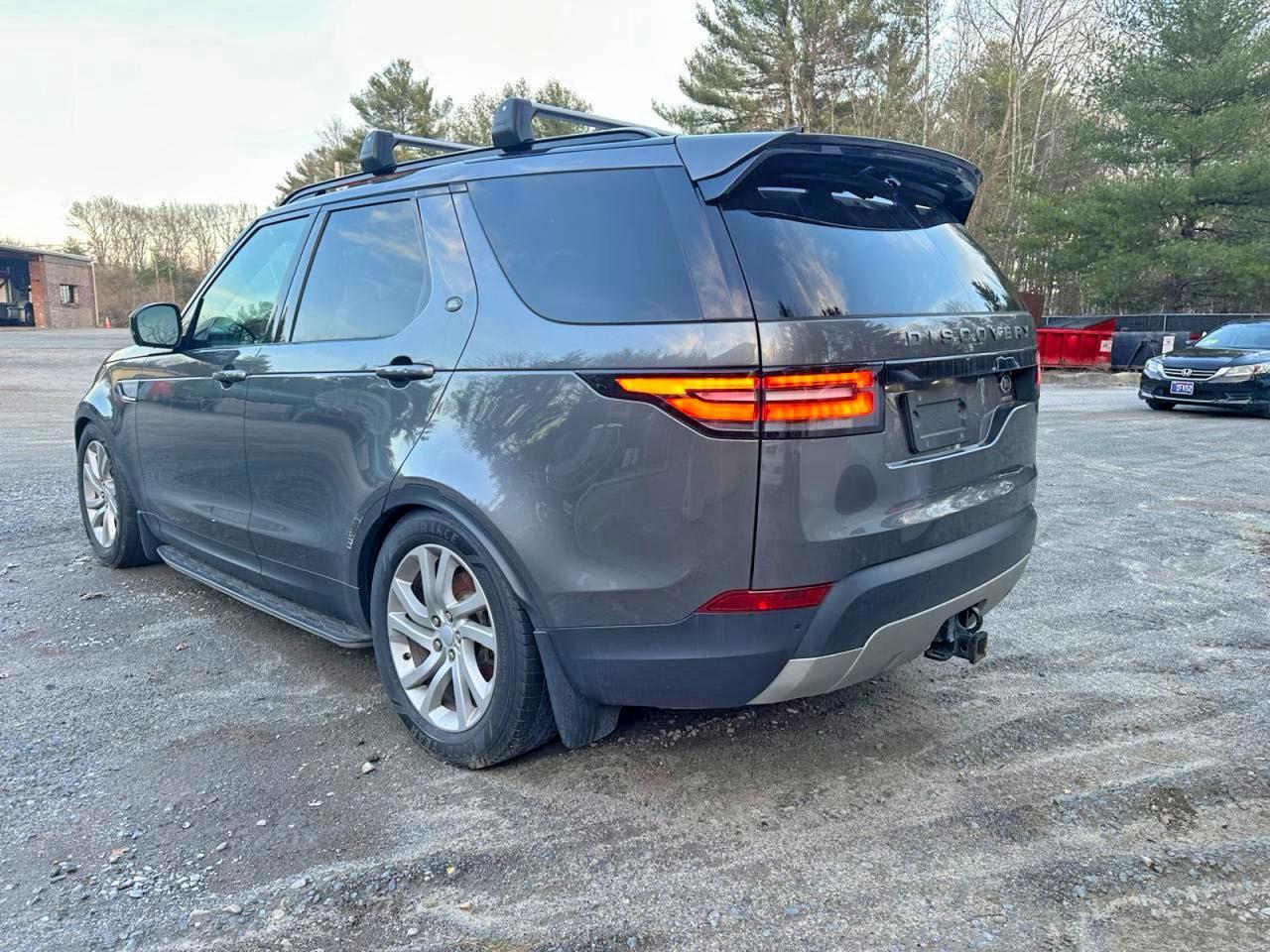 2018 LAND ROVER Discovery