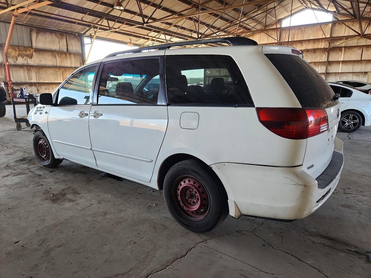 2005 TOYOTA SIENNA