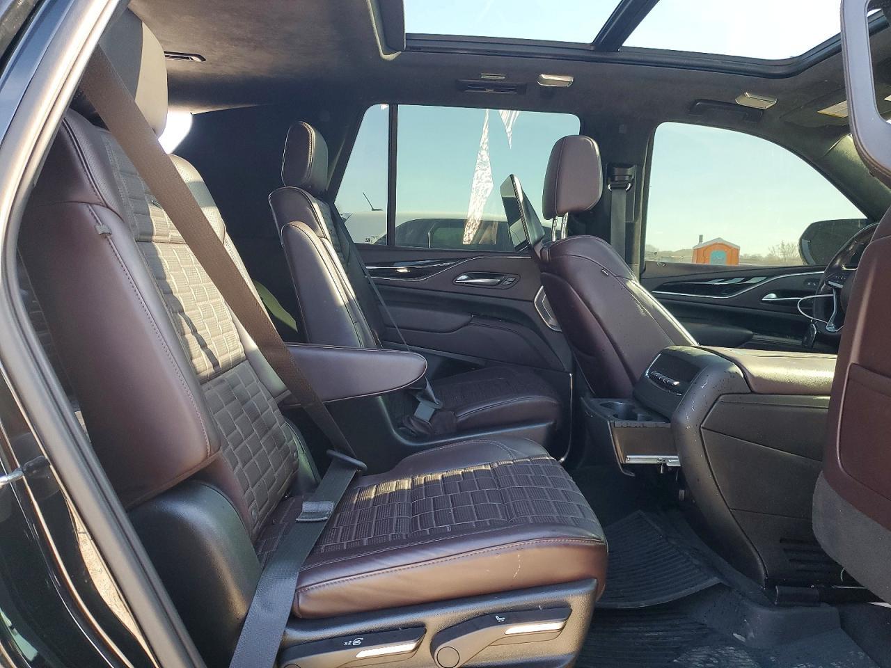 2023 CADILLAC ESCALADE