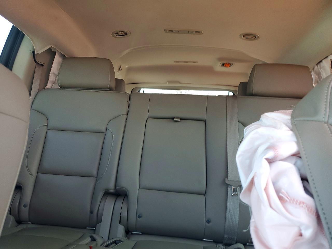 2016 CHEVROLET Suburban