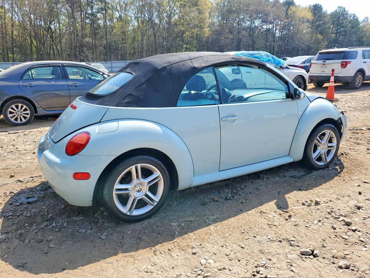 2005 VOLKSWAGEN Beetle