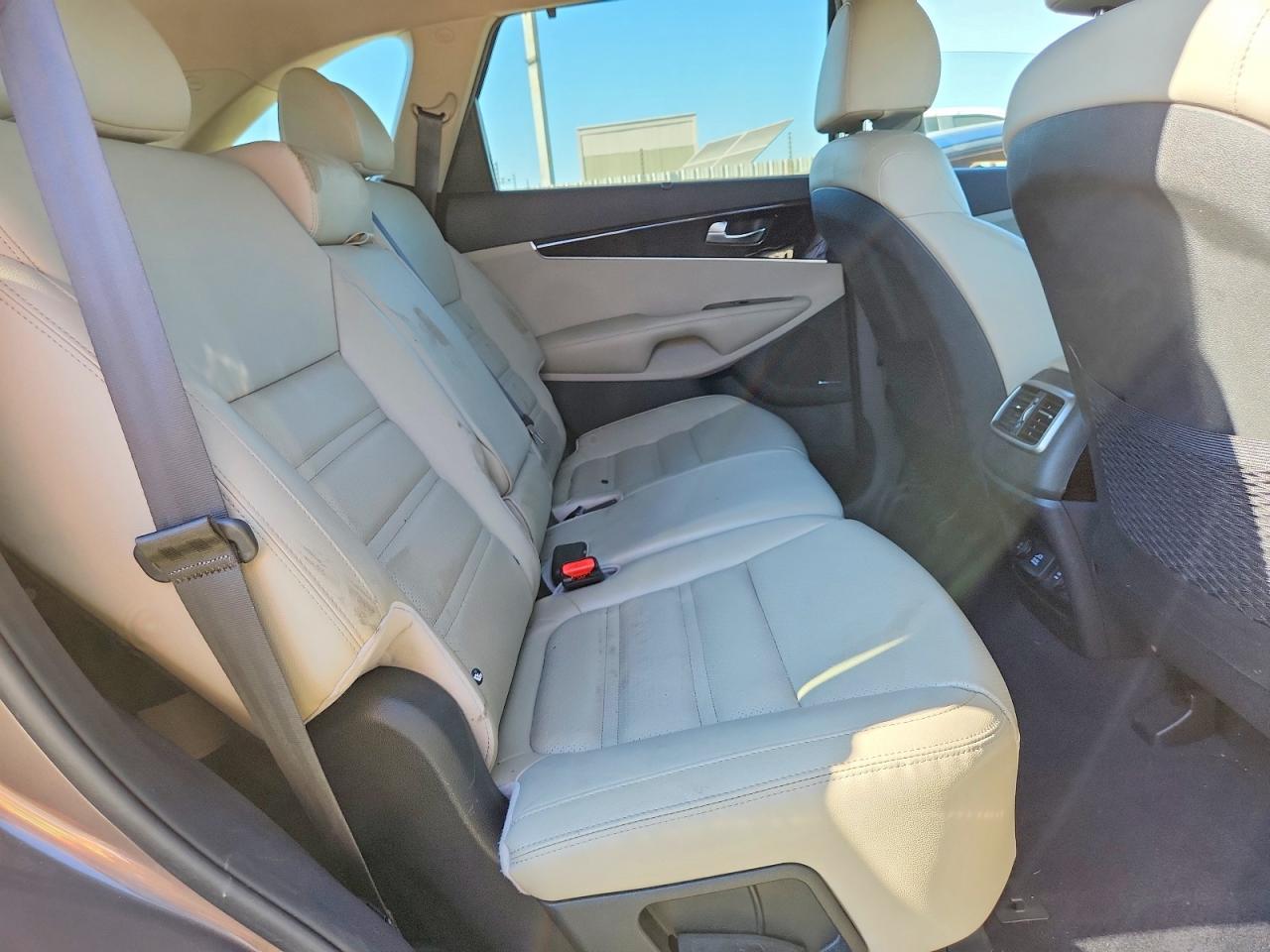 2019 KIA SORENTO