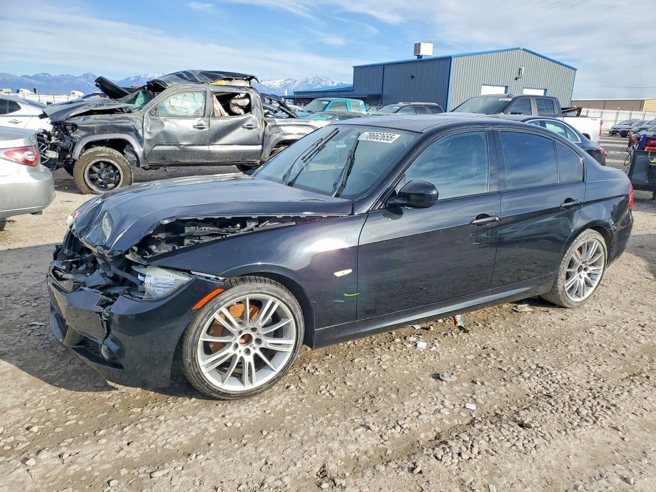 2011 BMW 3 SERIES