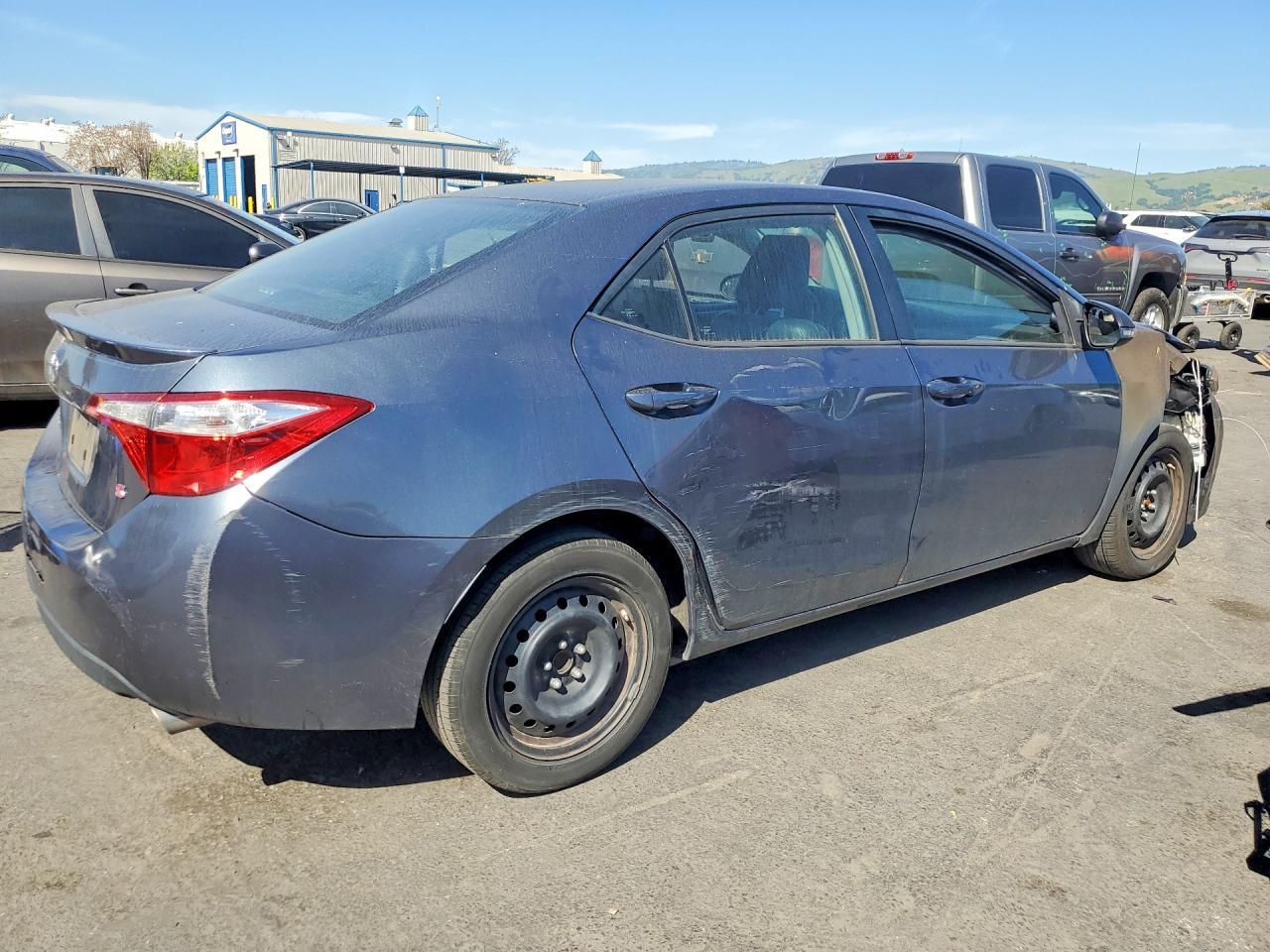 2015 TOYOTA COROLLA