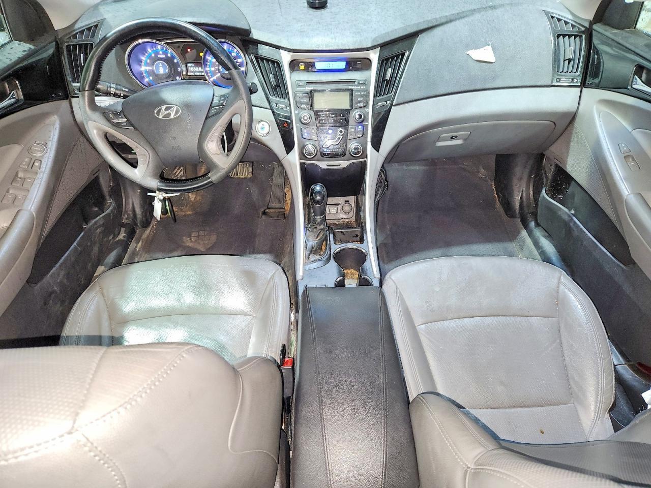2013 HYUNDAI SONATA
