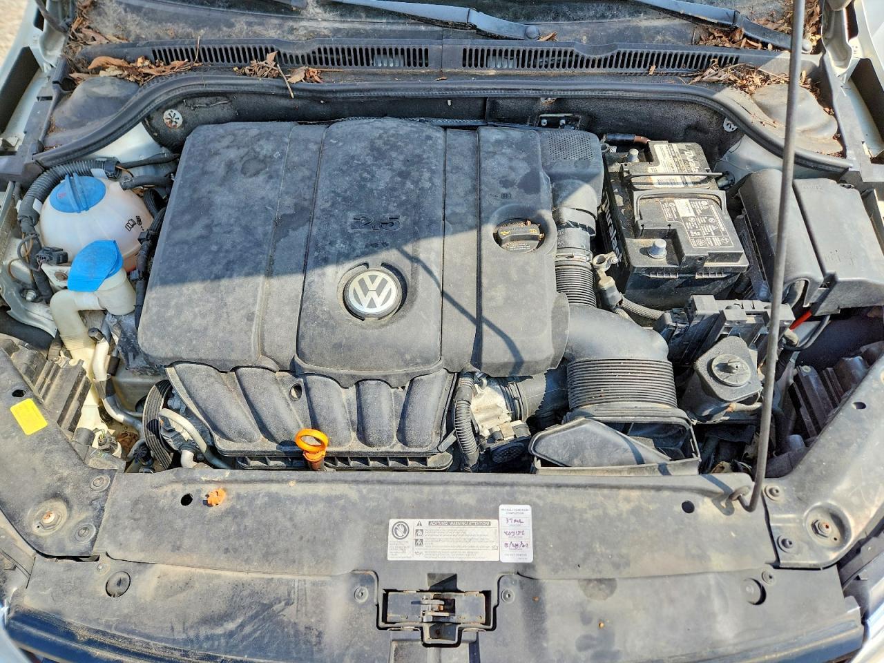 2011 VOLKSWAGEN JETTA