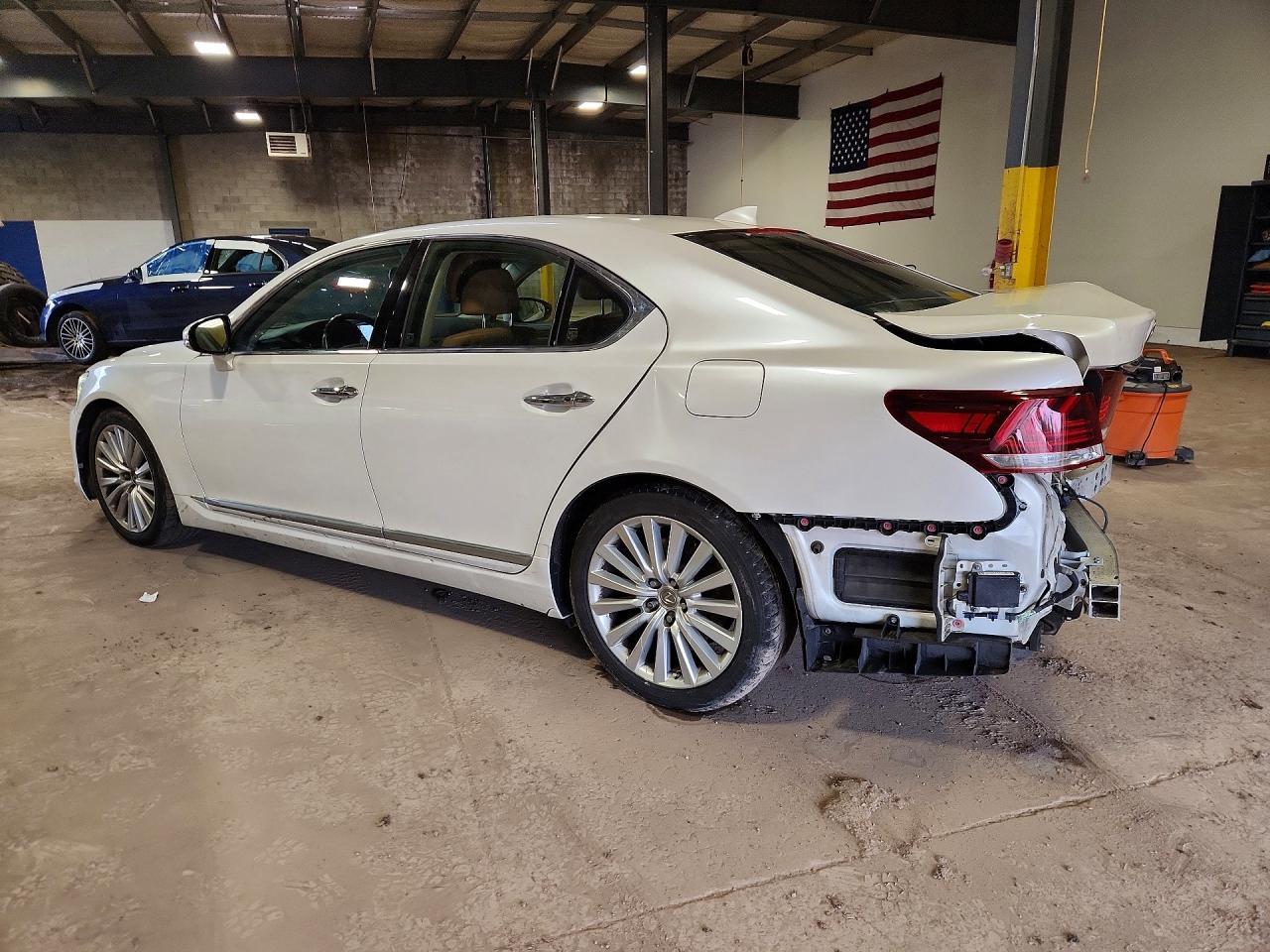 2017 LEXUS LS 460