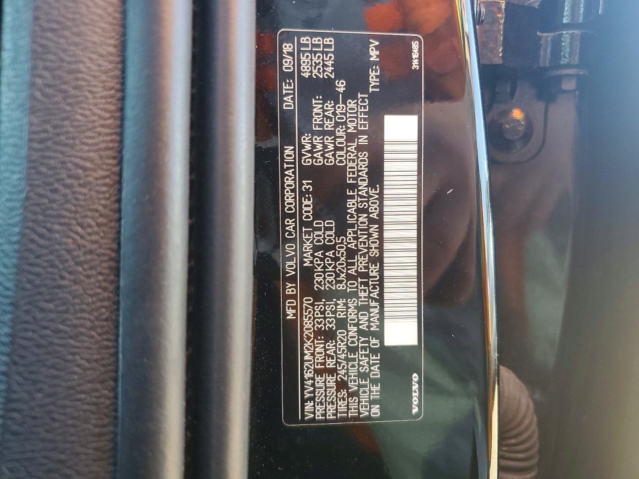 2019 VOLVO XC40