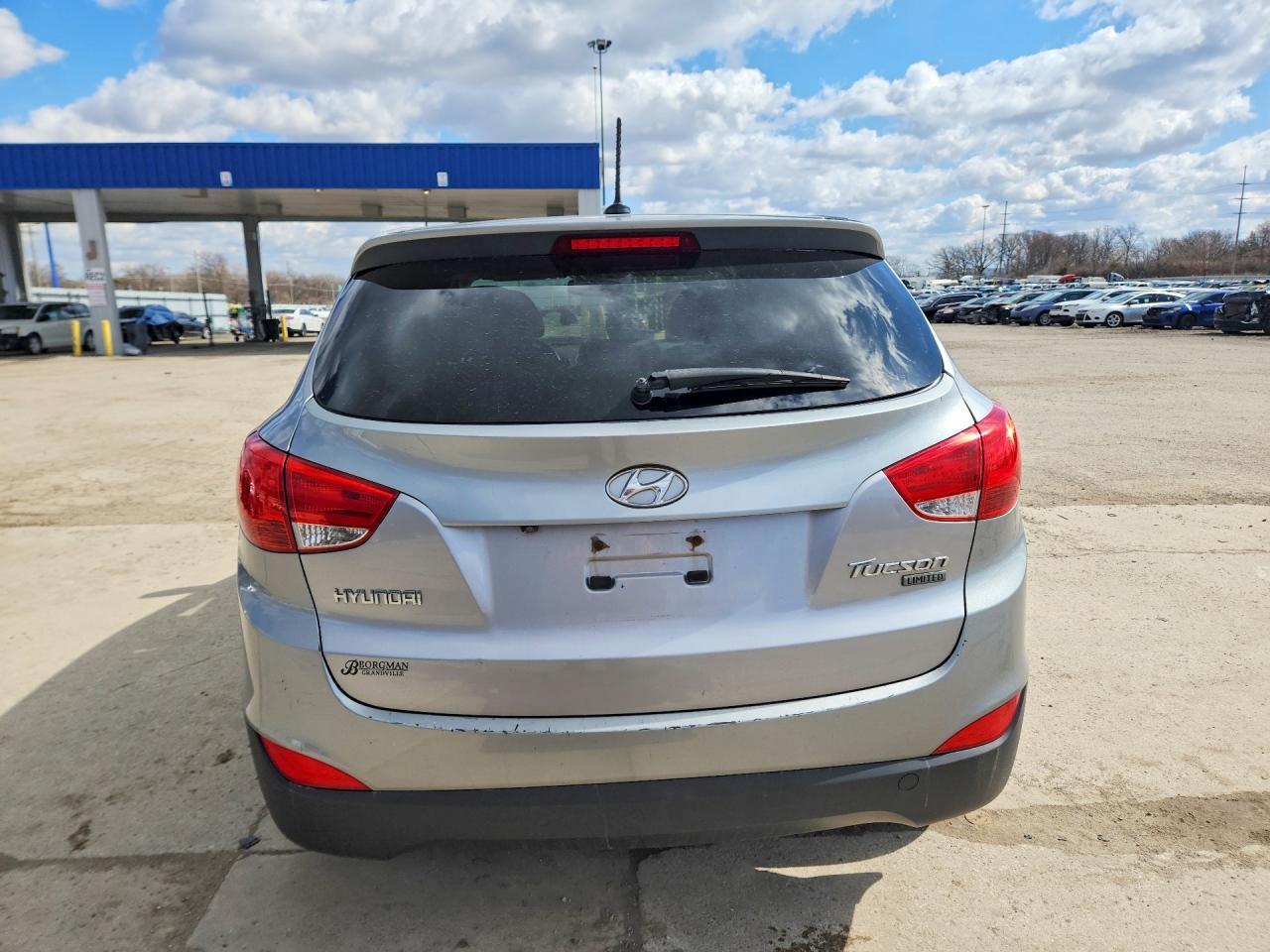 2011 HYUNDAI TUCSON