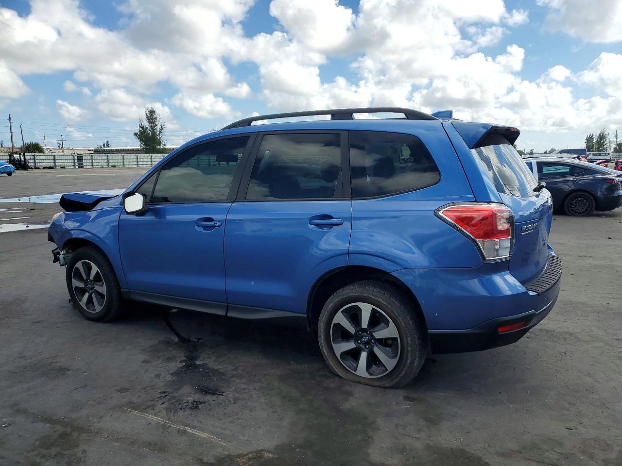 2018 SUBARU FORESTER