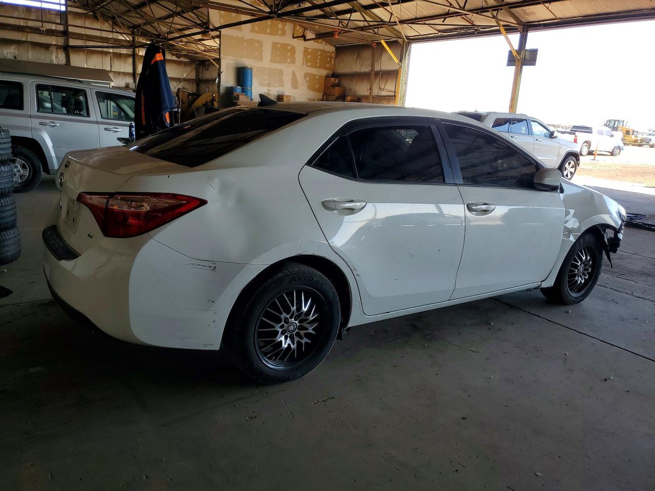2019 TOYOTA COROLLA