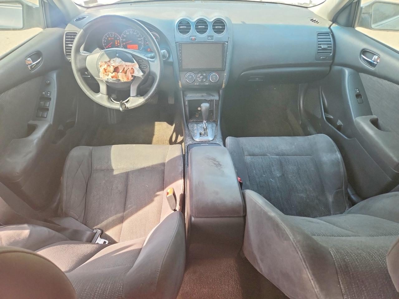 2010 NISSAN ALTIMA