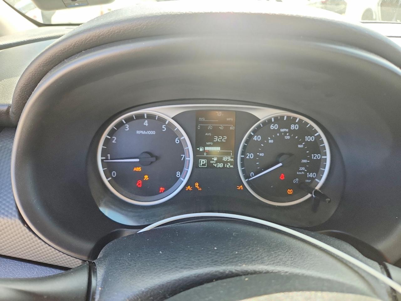 2024 NISSAN KICKS