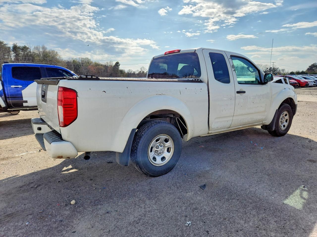 2017 NISSAN Frontier