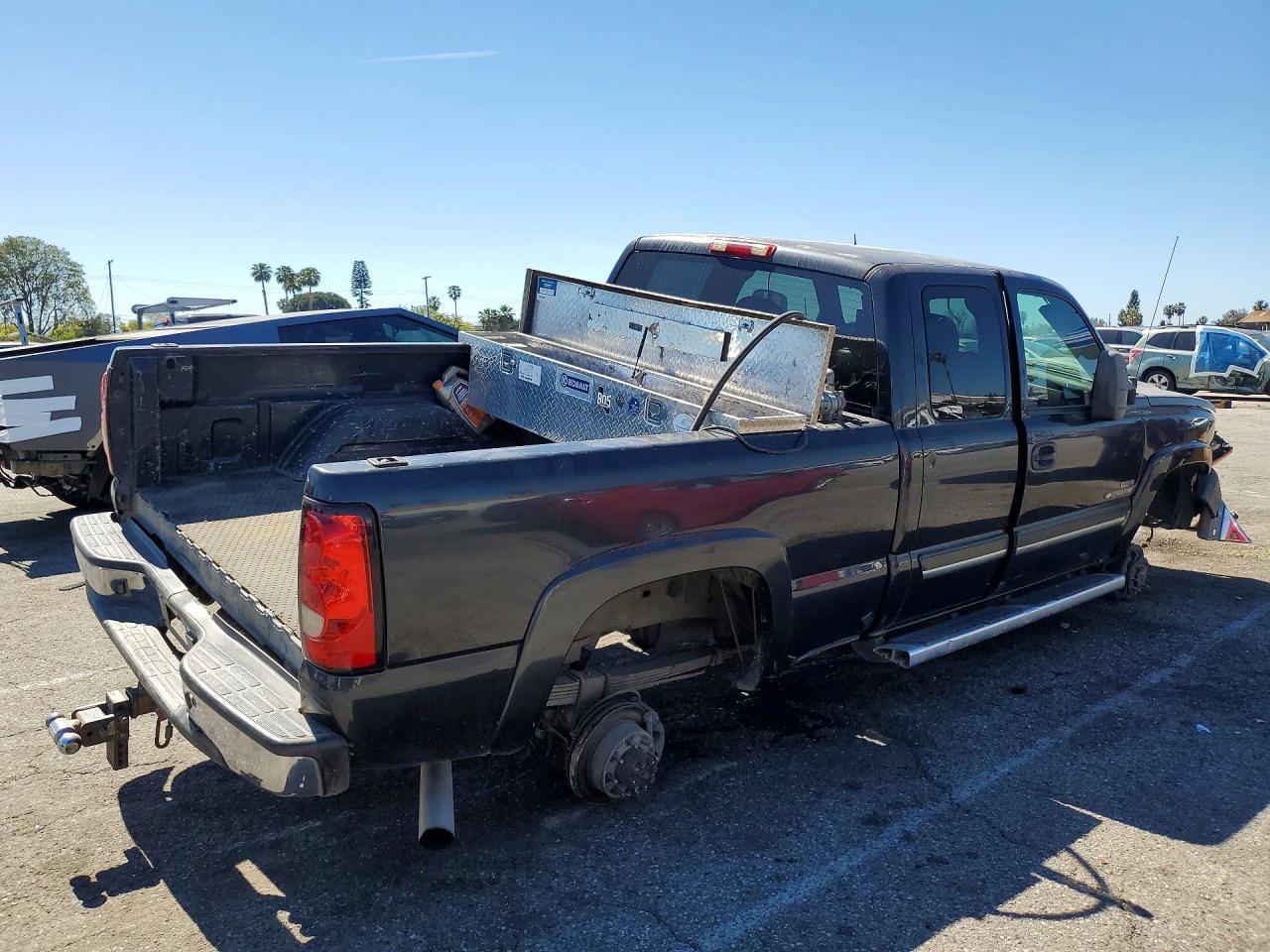 2004 CHEVROLET Silverado 2500