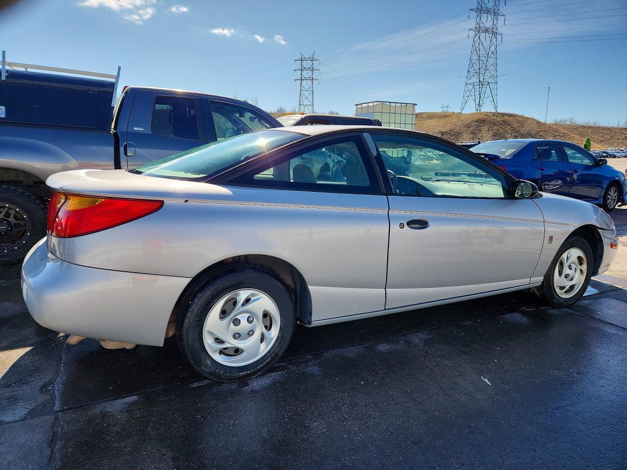 2001 SATURN Sc1