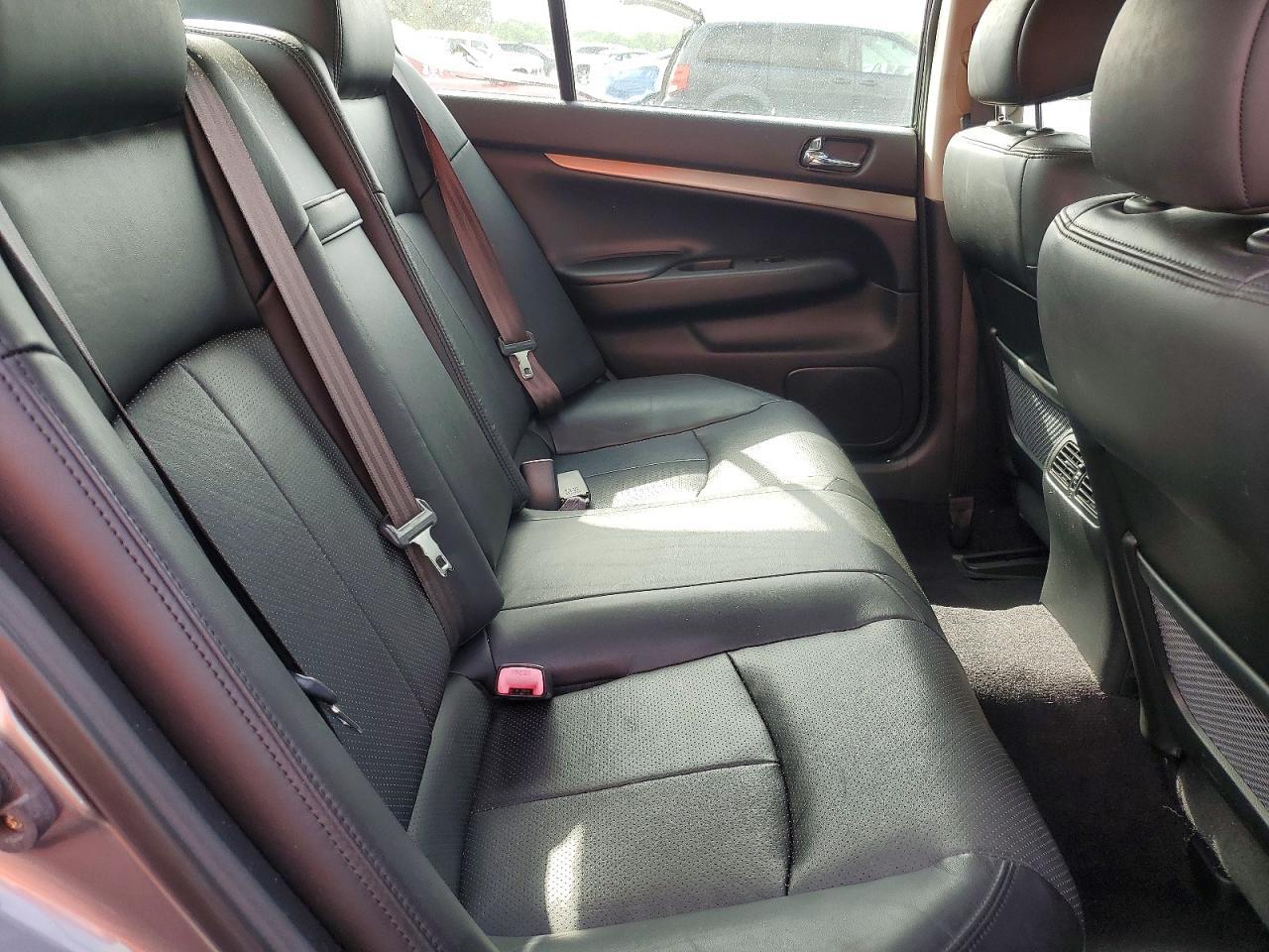 2012 INFINITI G25