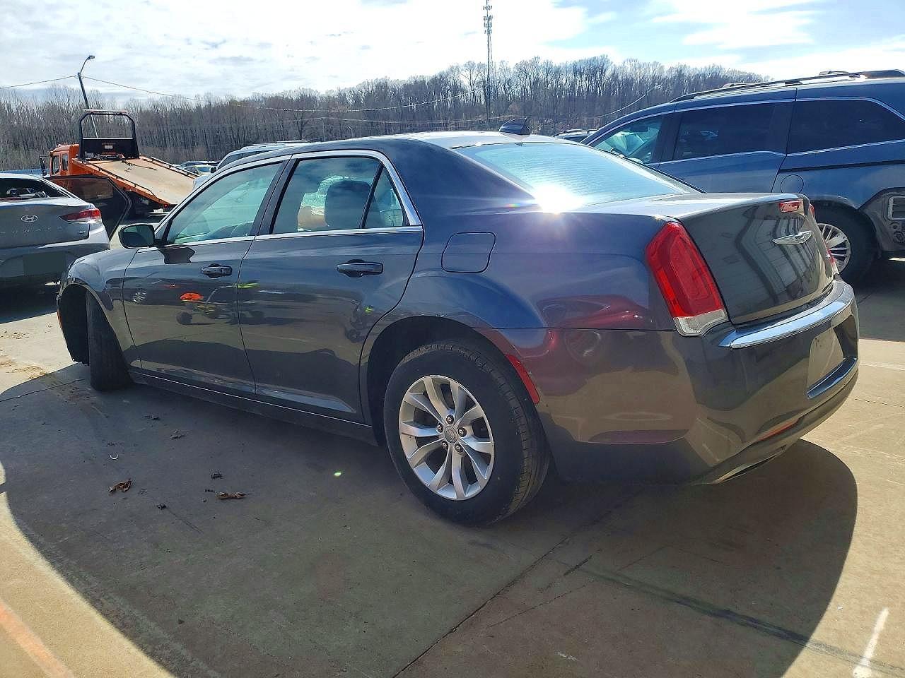 2015 CHRYSLER 300