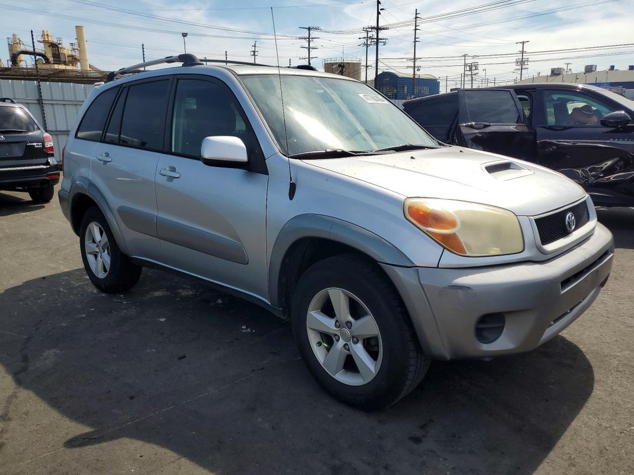 2005 TOYOTA RAV4