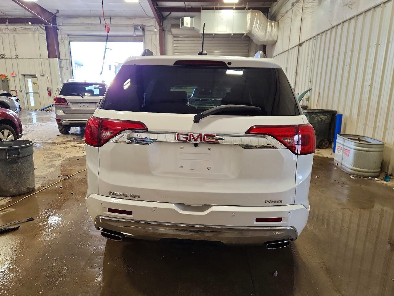 2017 GMC ACADIA