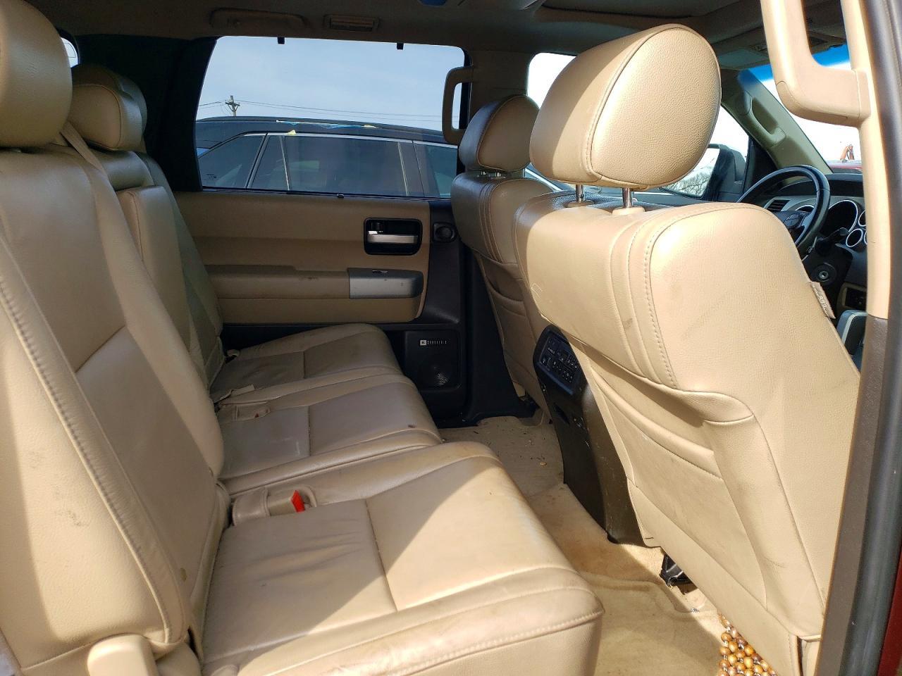 2008 TOYOTA Sequoia