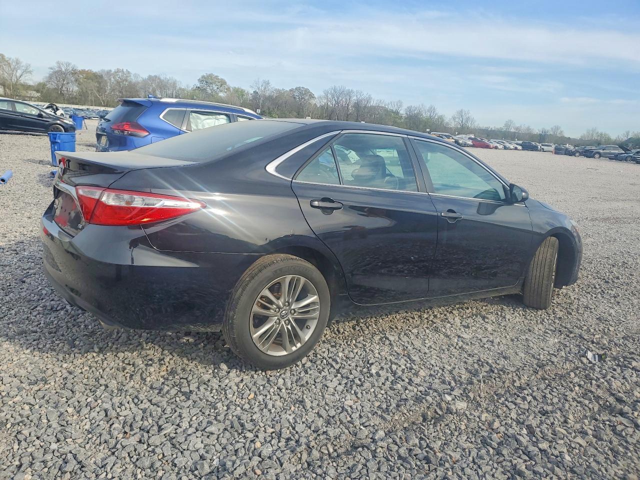 2016 TOYOTA CAMRY